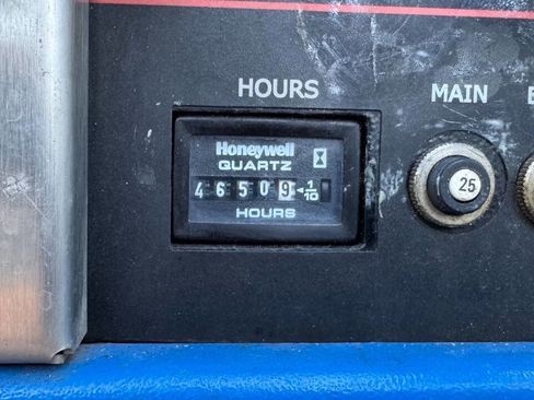 Used 2011 Ford E-250 and Econoline 250 w/ PWR Group image 25