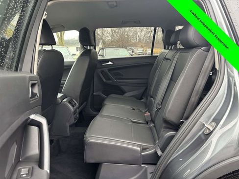 Used 2020 Volkswagen Tiguan SE image 22