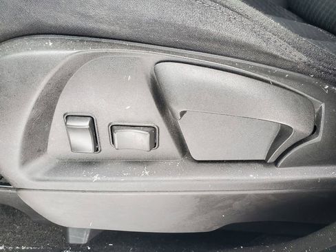 Used 2015 Chevrolet Equinox LS image 6