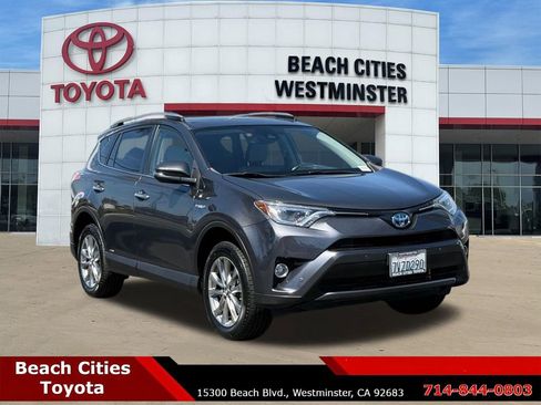 Used 2017 Toyota RAV4 Limited AWD/4WD image 2