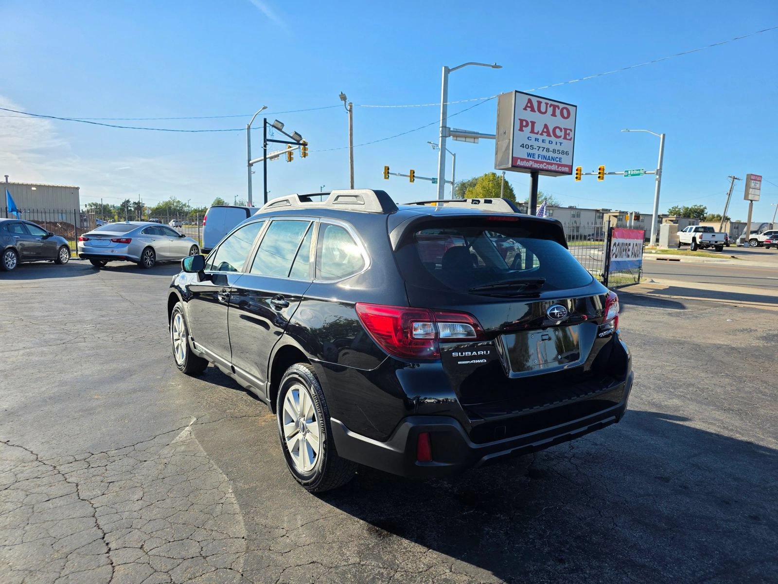 Used 2018 Subaru Outback 2.5i AWD/4WD image 3