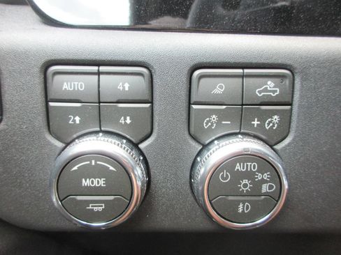 New 2026 GMC Sierra 1500 Elevation w/ Elevation Premium Package AWD/4WD image 19