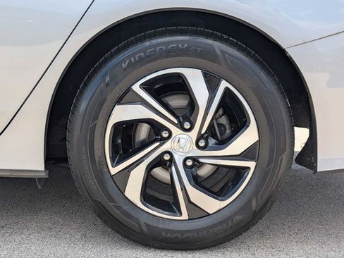 Used 2016 Honda Accord LX image 13