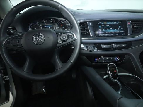 Used 2018 Buick Enclave Essence FWD image 28