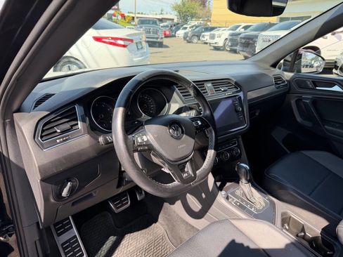 Used 2021 Volkswagen Tiguan SE R-Line FWD image 35