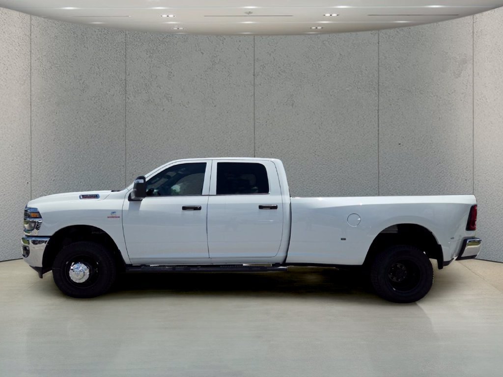 New 2026 RAM 3500 Tradesman AWD/4WD image 9