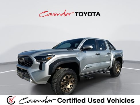Used 2024 Toyota Tacoma 4x4 Double Cab Hybrid image 1