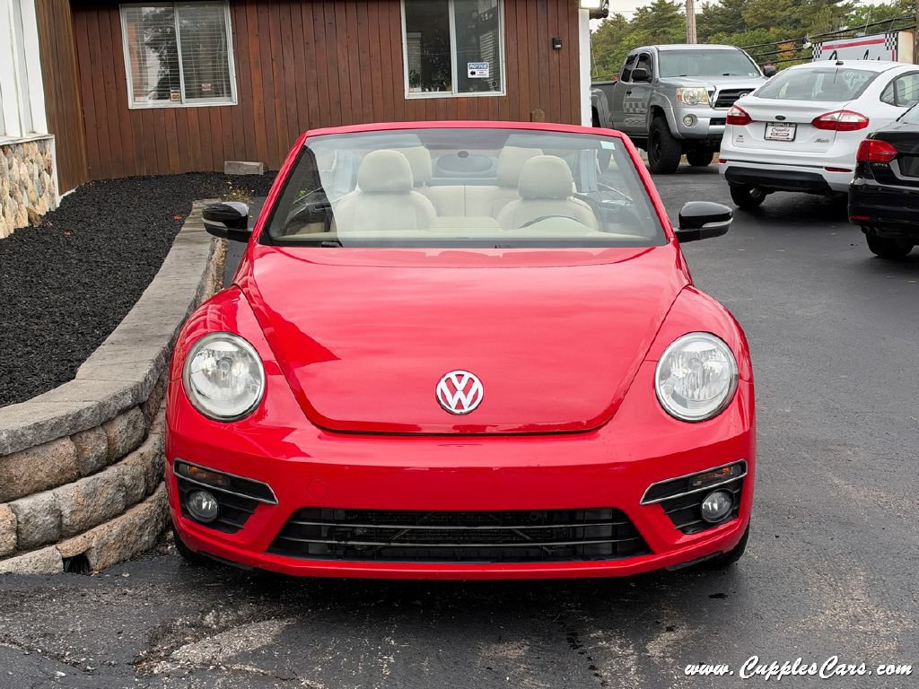 Used 2013 Volkswagen Beetle 2.0T FWD image 11
