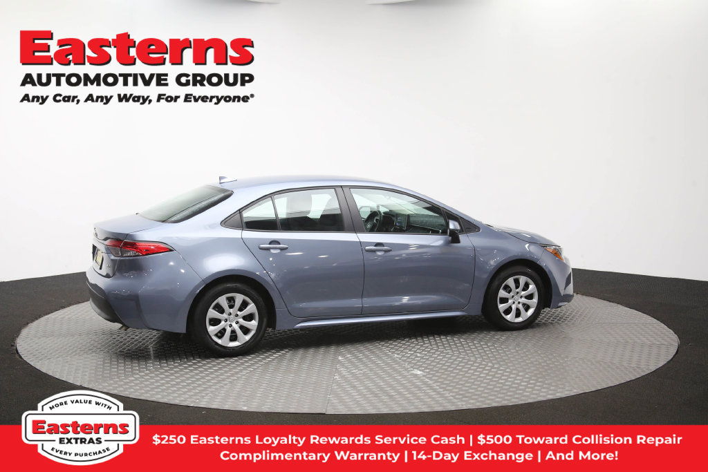 Used 2025 Toyota Corolla LE FWD image 44