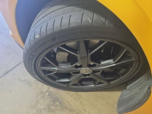 Used 2021 Chevrolet Corvette Stingray Premium Conv w/ Z51 Performance Package image 15