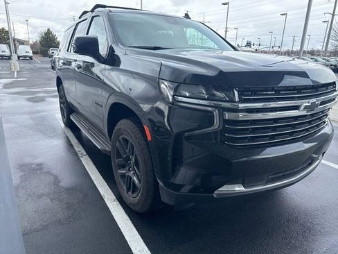 Used 2024 Chevrolet Tahoe LT w/ Luxury Package image 4