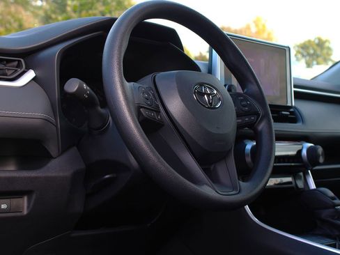 New 2025 Toyota RAV4 LE image 13