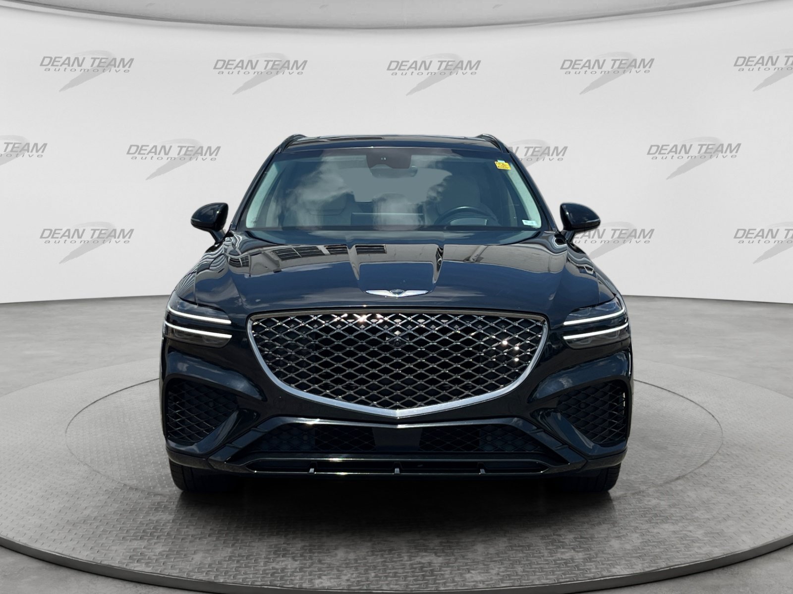 Used 2023 Genesis GV70 3.5T Sport w/ Sport Prestige Package AWD/4WD image 2