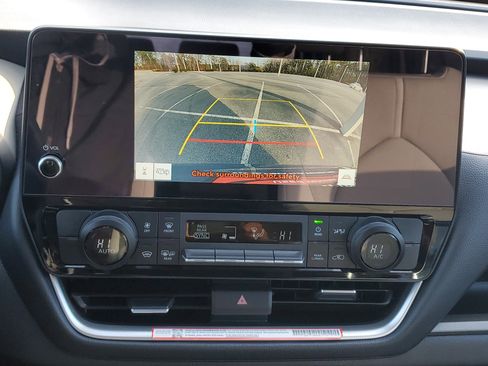 Certified 2025 Toyota Grand Highlander FWD image 27