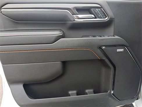 Used 2024 GMC Sierra 2500 AT4 w/ AT4 Premium Plus Package image 12