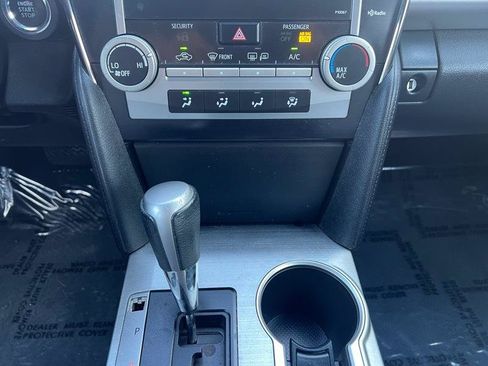 Used 2012 Toyota Camry SE FWD image 13