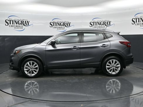 Used 2022 Nissan Rogue Sport SV w/ Technology Package FWD image 4