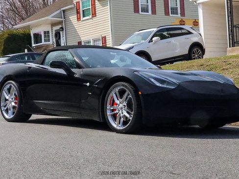 Used 2019 Chevrolet Corvette Stingray Convertible w/ 2LT Preferred Equipment Group image 17