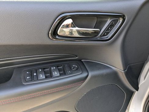 Used 2025 Dodge Durango GT AWD/4WD image 18