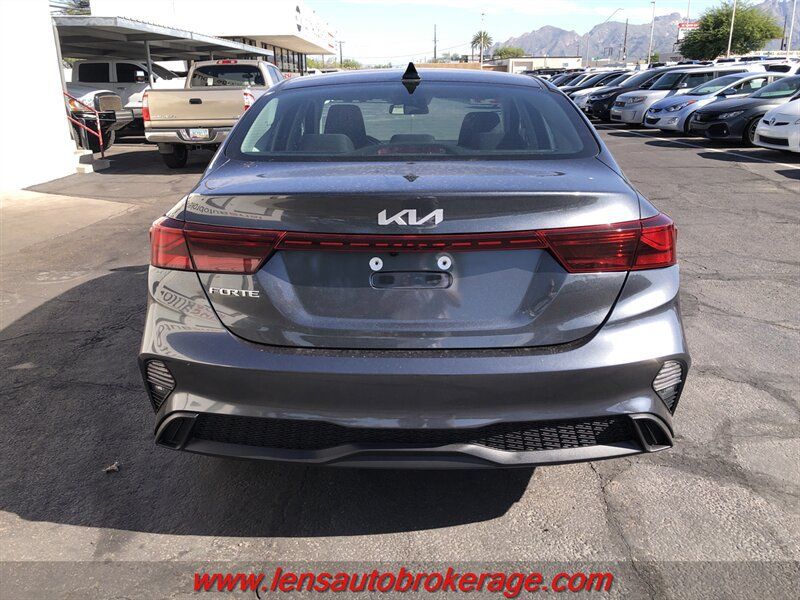 Used 2024 Kia Forte LXS FWD image 7