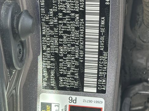 Used 2015 Toyota Camry LE image 33