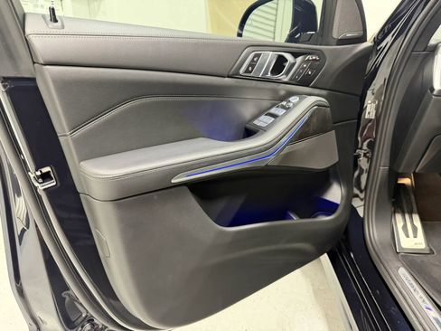 Used 2024 BMW X7 xDrive40i w/ M Sport Package image 40