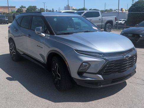 Used 2024 Chevrolet Blazer RS w/ Driver Confidence II Package AWD/4WD image 2