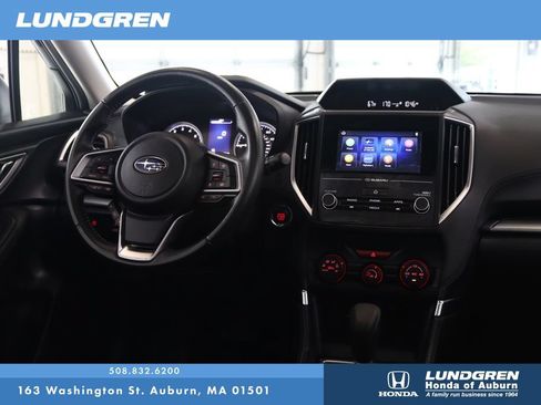 Used 2024 Subaru Forester Premium AWD/4WD image 4