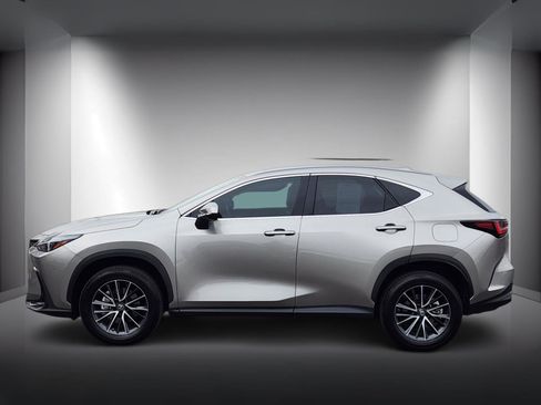 Used 2023 Lexus NX 350 AWD image 2