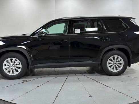 New 2026 Toyota Grand Highlander XLE image 8