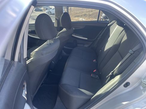 Used 2013 Toyota Corolla S image 12