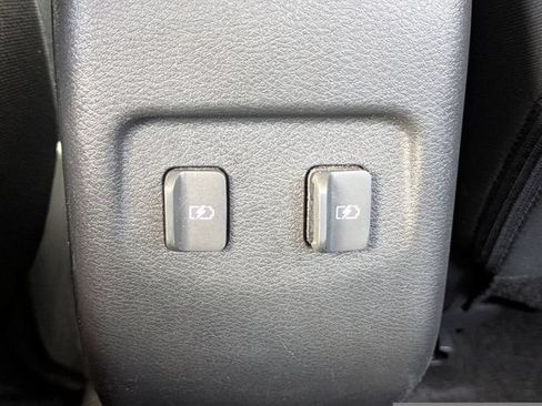 Used 2024 Nissan Kicks SR FWD image 15