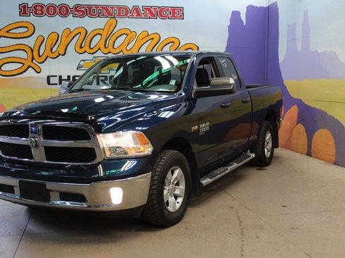 Used 2020 RAM 1500 Classic SLT w/ Trailer Tow Group image 2
