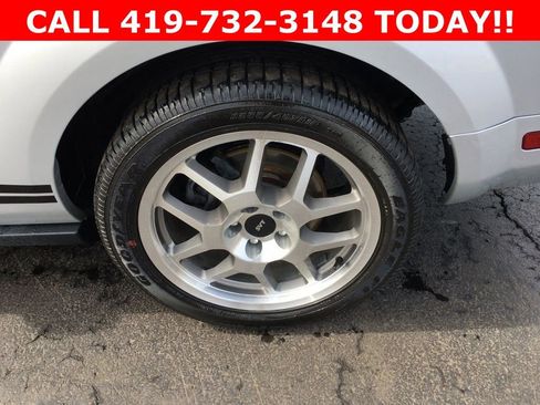 Used 2006 Ford Mustang Convertible image 28