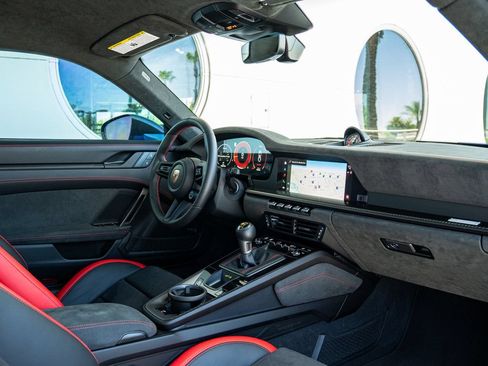 Certified 2026 Porsche 911 GT3 w/ Weissach Package RWD image 20