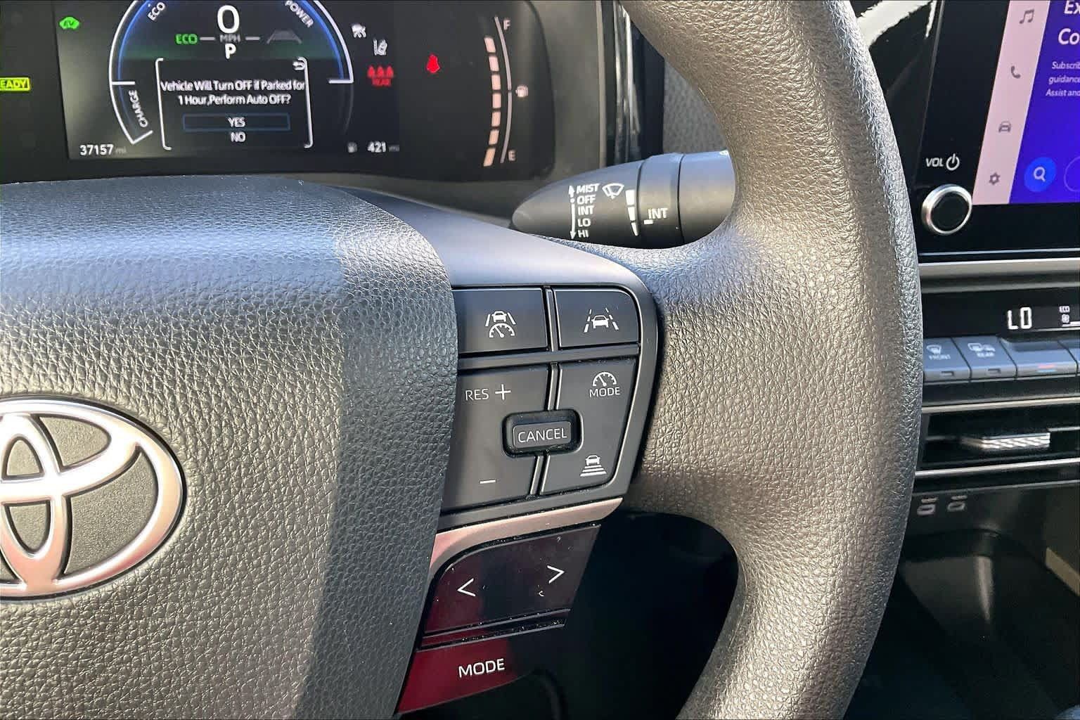 Used 2025 Toyota Camry LE FWD image 23