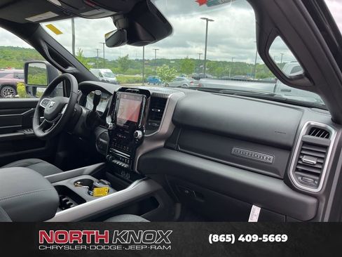 New 2026 RAM 3500 Big Horn AWD/4WD image 28