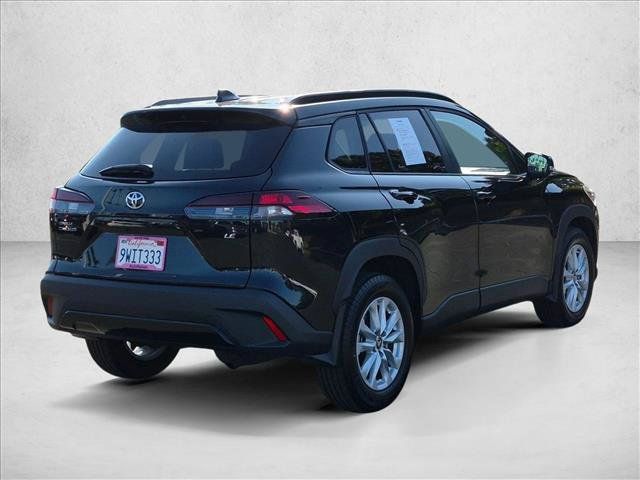 Certified 2026 Toyota Corolla Cross LE FWD image 5