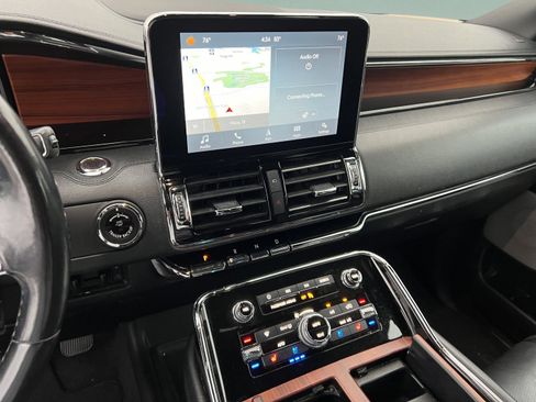 Used 2018 Lincoln Navigator L Reserve w/ Technology Package AWD/4WD image 26