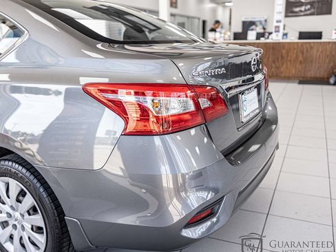 Used 2018 Nissan Sentra S FWD image 12