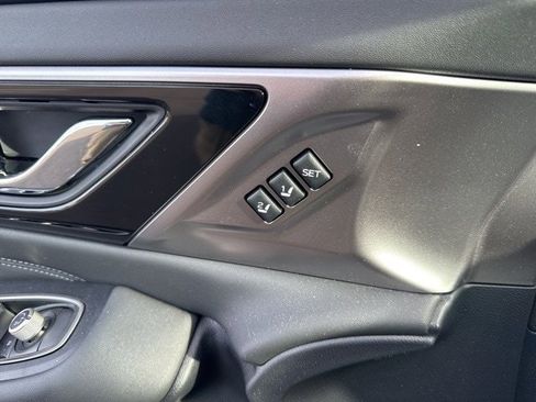 Used 2024 Subaru Outback Limited image 24