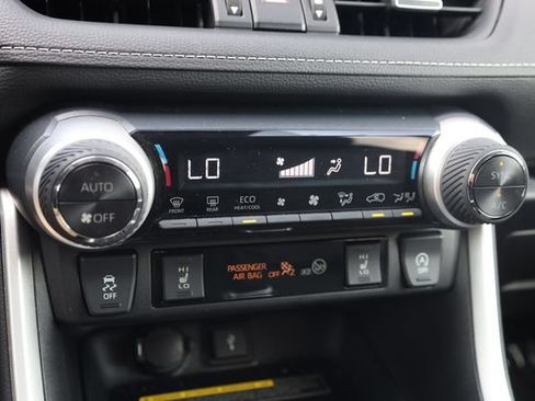 Used 2021 Toyota RAV4 XLE Premium AWD/4WD image 22