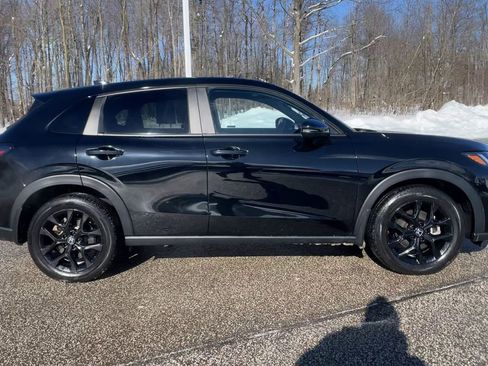 Used 2024 Honda HR-V Sport image 10