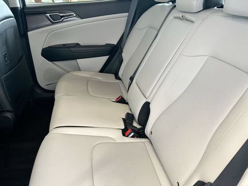Certified 2023 Kia Sportage EX FWD image 25