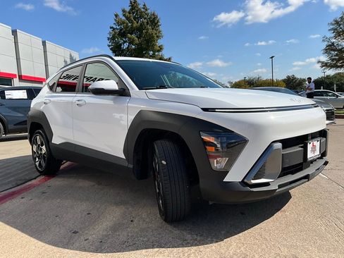 Used 2025 Hyundai Kona SEL image 5