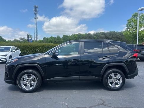 Used 2024 Toyota RAV4 XLE FWD image 12