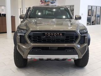 New 2025 Toyota Tacoma Trailhunter video 2