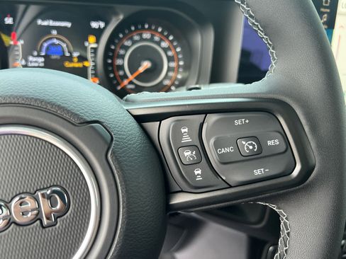 New 2025 Jeep Wrangler Rubicon w/ Safety Group image 27