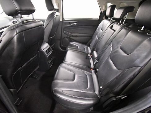 Used 2022 Ford Edge Titanium image 18