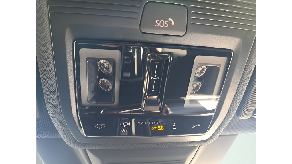 New 2026 Volkswagen GTI SE FWD image 24